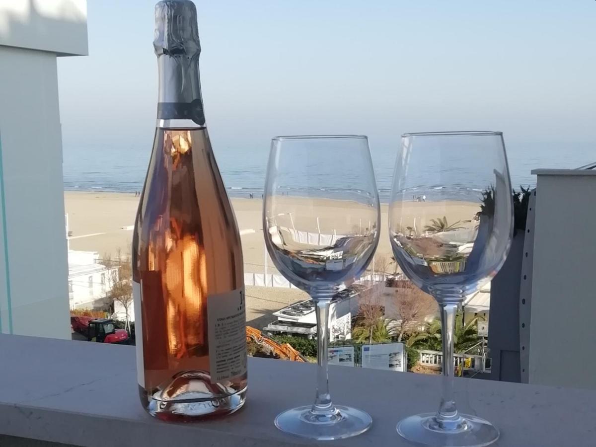 Apartmán Brezza Da Mare Rimini Exteriér fotografie
