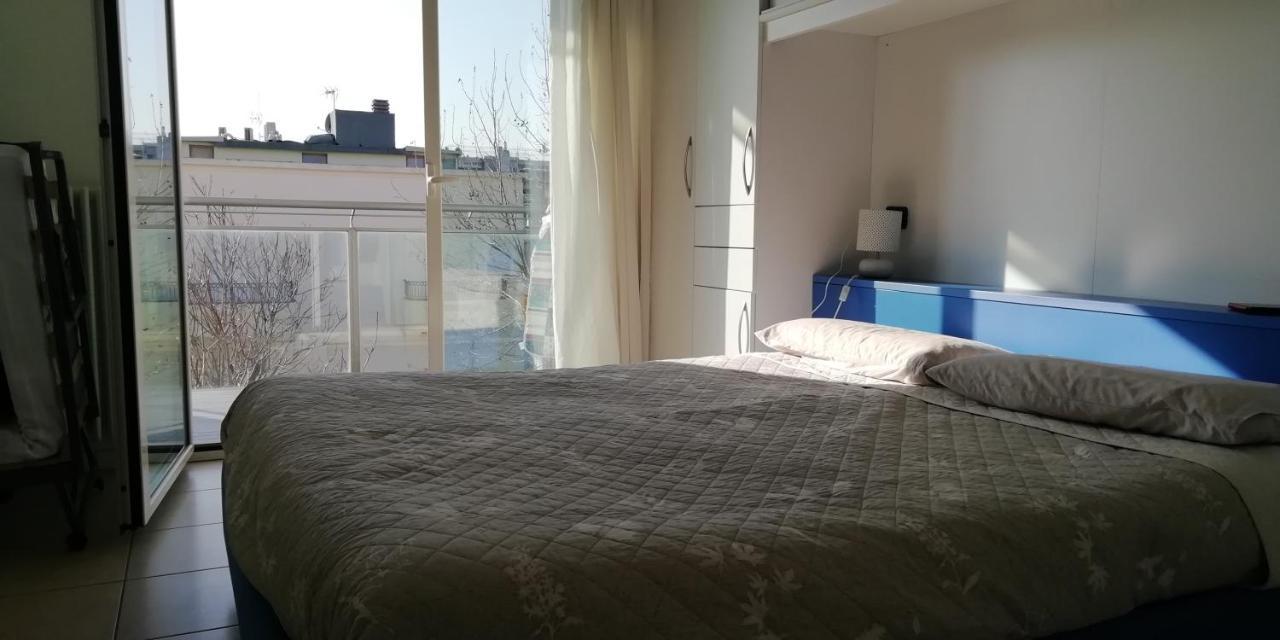 Apartmán Brezza Da Mare Rimini Exteriér fotografie