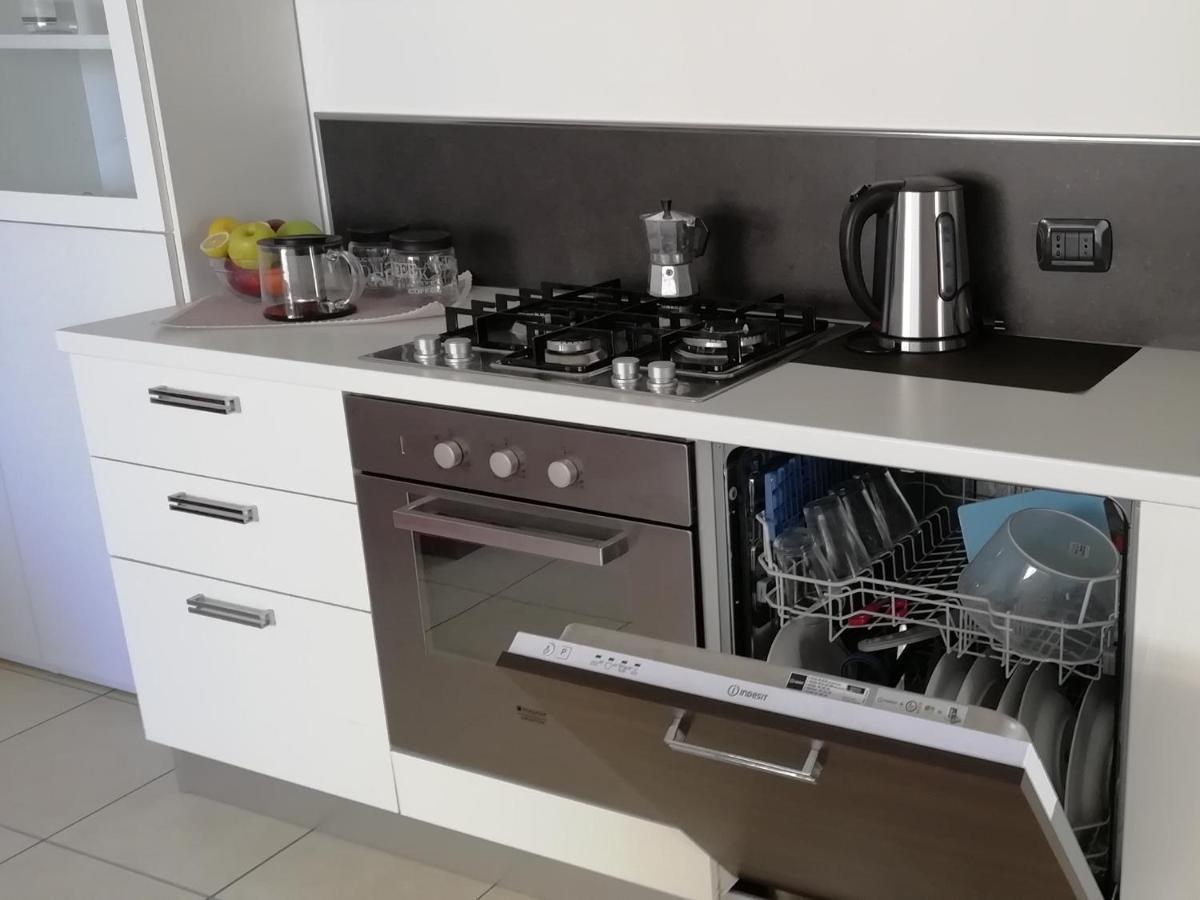 Apartmán Brezza Da Mare Rimini Exteriér fotografie