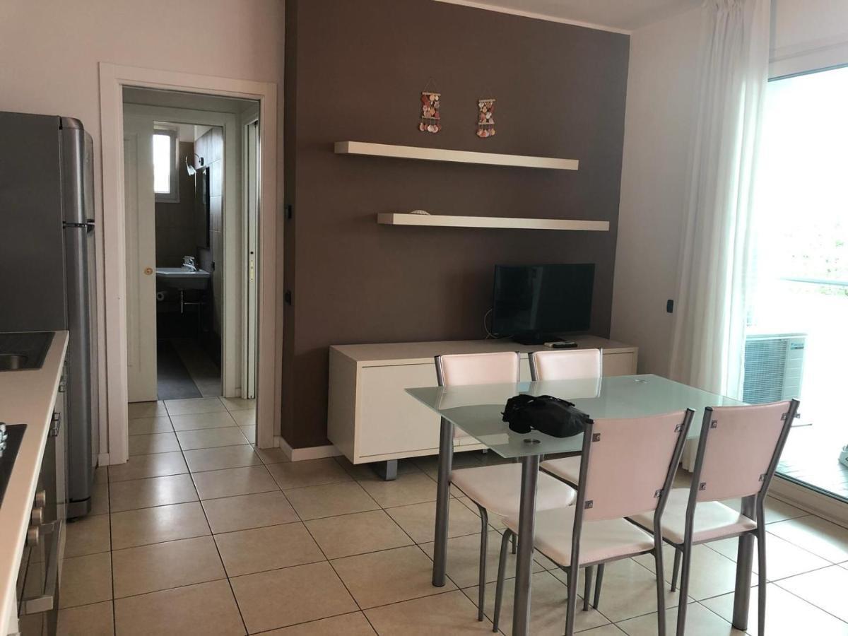 Apartmán Brezza Da Mare Rimini Exteriér fotografie