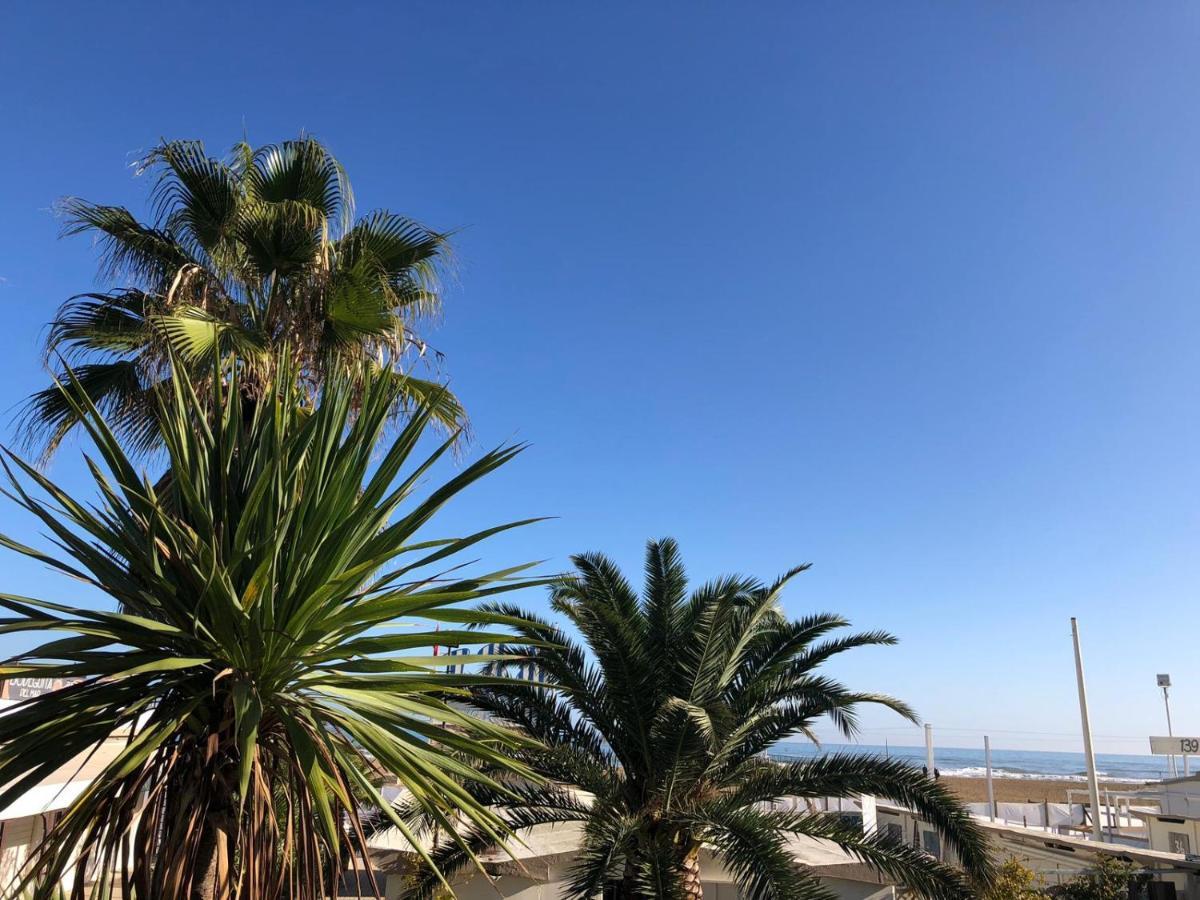 Apartmán Brezza Da Mare Rimini Exteriér fotografie
