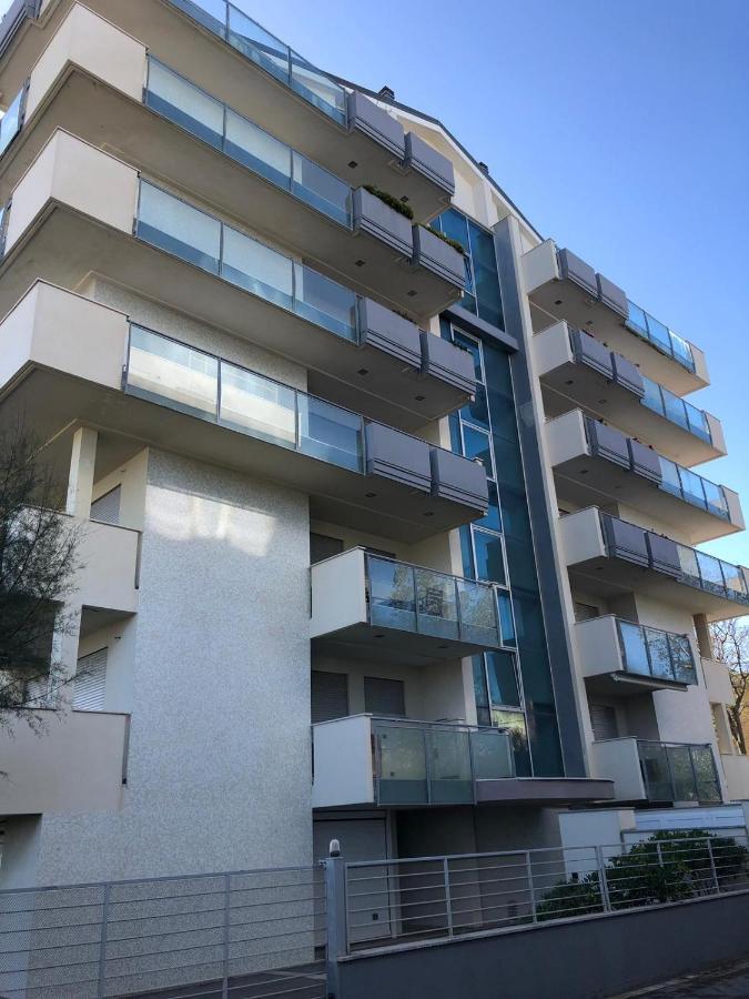 Apartmán Brezza Da Mare Rimini Exteriér fotografie
